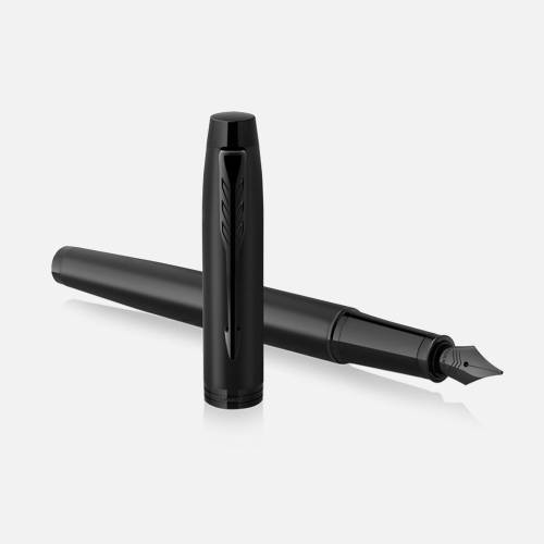Ручка перьевая Parker IM Achromatic Black, черная фото 4 Ручка перьевая Parker IM Achromatic Black, черная фото 4