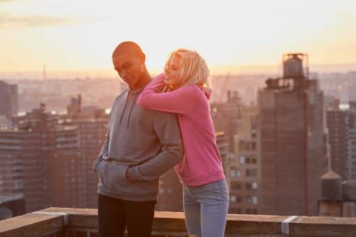 Толстовка с капюшоном женская Hoodie, бежевая (nude) фото 7 Толстовка с капюшоном женская Hoodie, бежевая (nude) фото 7