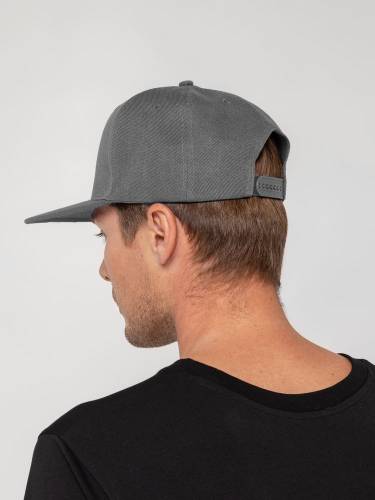 Бейсболка Snapback с прямым козырьком, серая фото 6 Бейсболка Snapback с прямым козырьком, серая фото 6